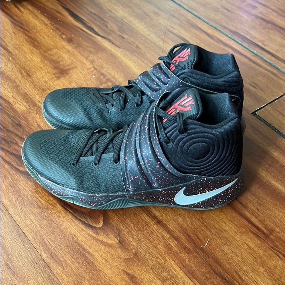 Nike Kyrie 2